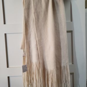 Free People oversized beig scarf new with tags